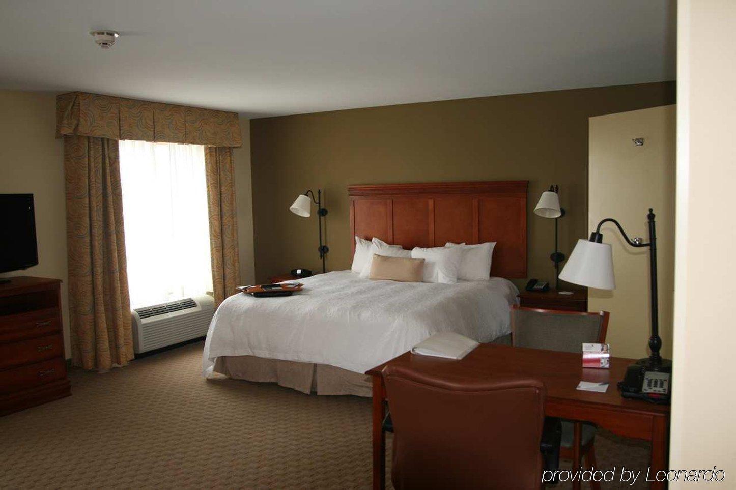 Hotel Hampton &