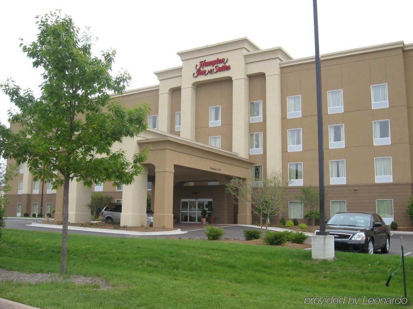 Hampton & Hotel 3*